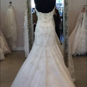 Lazaro wedding dress